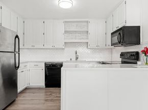 2500 Steck Ave 5, Austin TX 78757