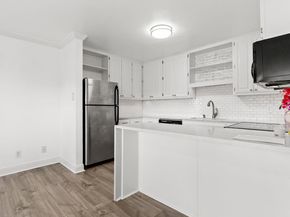 2500 Steck Ave 5, Austin TX 78757