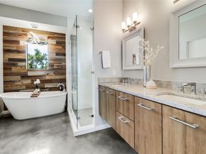 8603 Bluesky LN, Lago Vista TX 78645