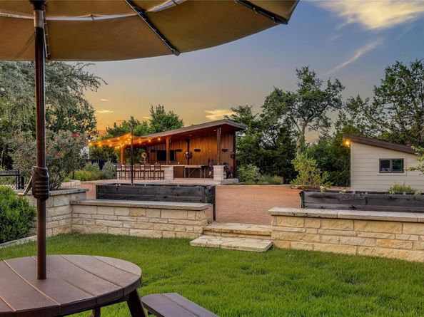 8603 Bluesky LN, Lago Vista TX 78645