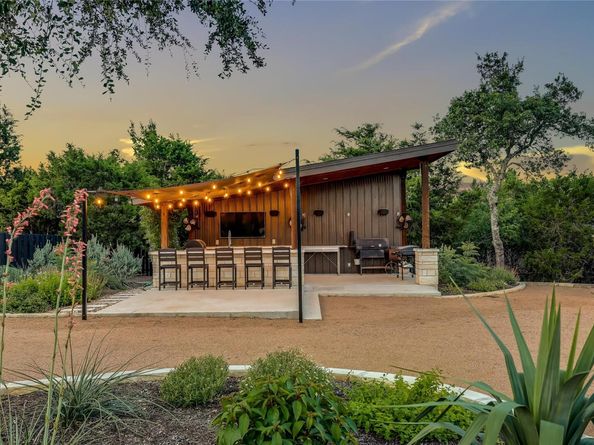 8603 Bluesky LN, Lago Vista TX 78645