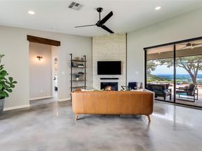 8603 Bluesky LN, Lago Vista TX 78645