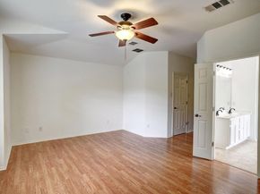 10712 Finsbury DR, Austin TX 78748