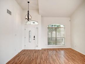 10712 Finsbury DR, Austin TX 78748