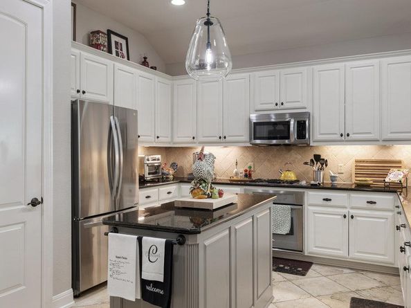 11712 Red Oak Valley LN, Austin TX 78732