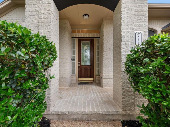 5308 Deerwood LN, Austin TX 78730