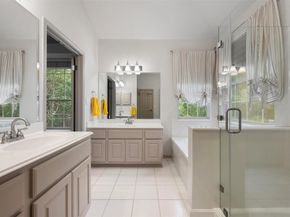 5308 Deerwood LN, Austin TX 78730
