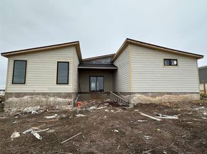 306 Centella CIR, Dale TX 78616