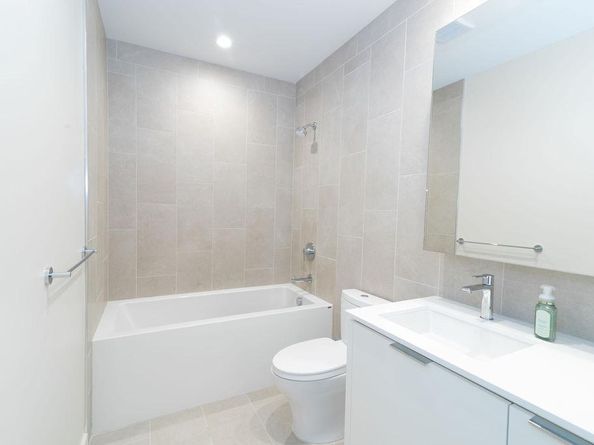 44 EAST Ave 3804, Austin TX 78701