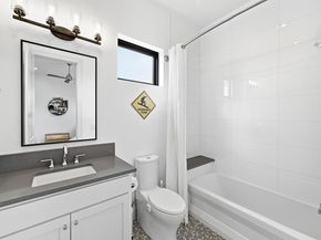 2106 Allwood DR D, Austin TX 78704