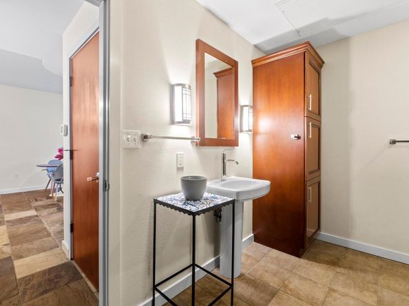 1812 West Ave 302, Austin TX 78701