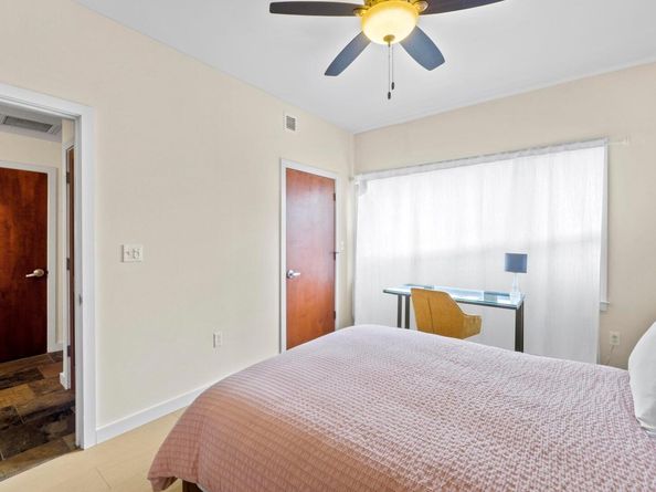 1812 West Ave 302, Austin TX 78701
