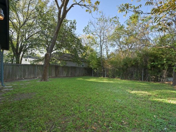 1606 Singleton Ave, Austin TX 78702