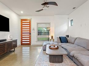 1131 Poquito ST A, Austin TX 78702