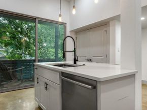 1131 Poquito ST A, Austin TX 78702