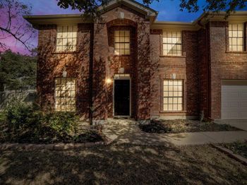7016 Albacete LN