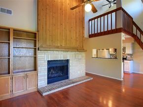 908 Poplar ST 203, Austin TX 78705