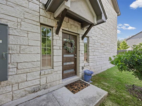 7200 Redding DR, Austin TX 78745