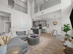 7200 Redding DR, Austin TX 78745