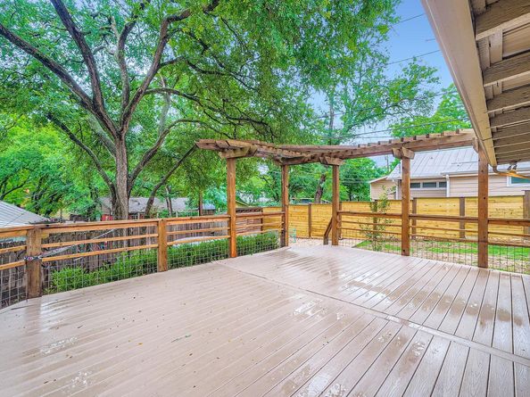 3501 Fleetwood DR, Austin TX 78704