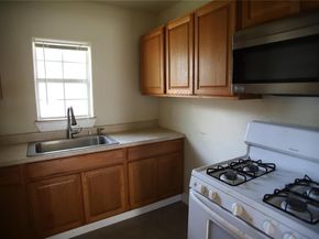 1142 Cessal Ave D, Austin TX 78721