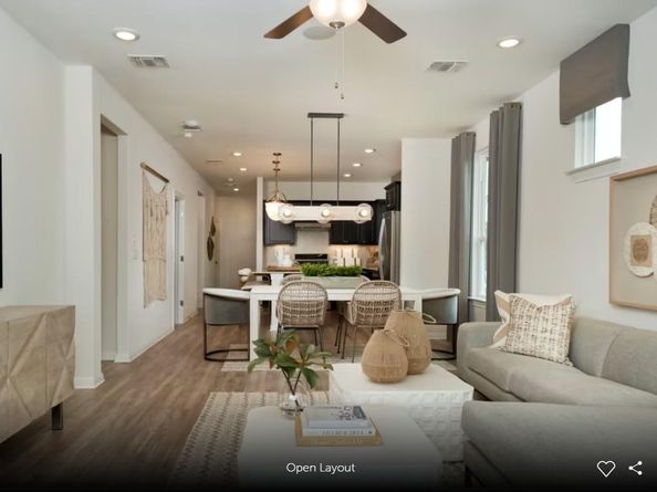 207 Smokestack LN, Georgetown TX 78633