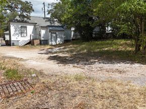 2103 E 12th ST, Austin TX 78702