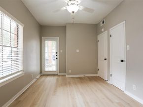 203 E 31st ST 104, Austin TX 78705