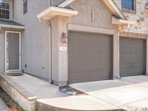 114 Aria RDG 802, Lakeway TX 78738