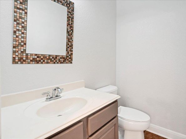 114 Aria RDG 802, Lakeway TX 78738