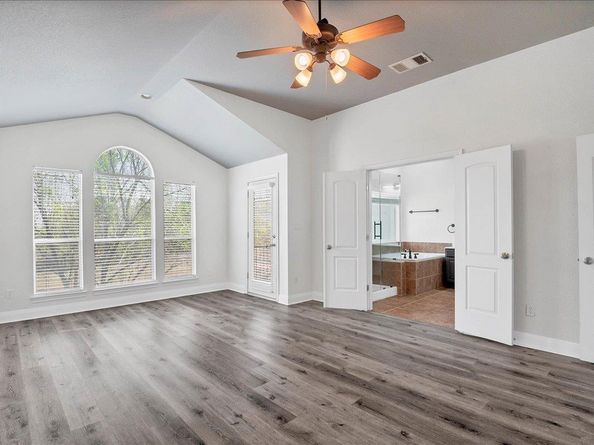 114 Aria RDG 802, Lakeway TX 78738