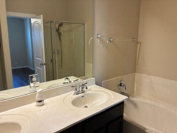 1004 Lost Pines LN, Cedar Park TX 78613