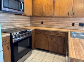 1748 Ohlen RD 9, Austin TX 78757