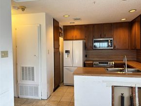 1748 Ohlen RD 9, Austin TX 78757