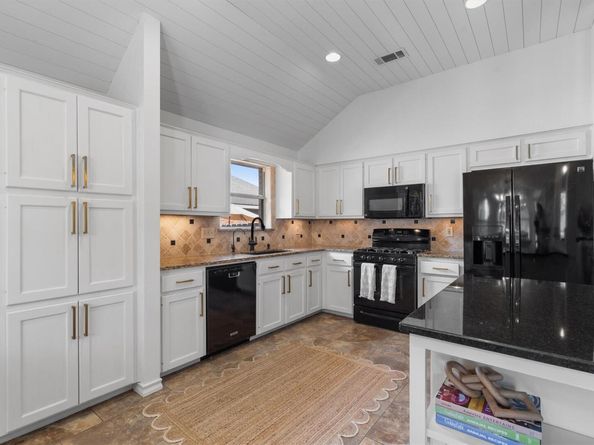 104 Susana DR, Georgetown TX 78628