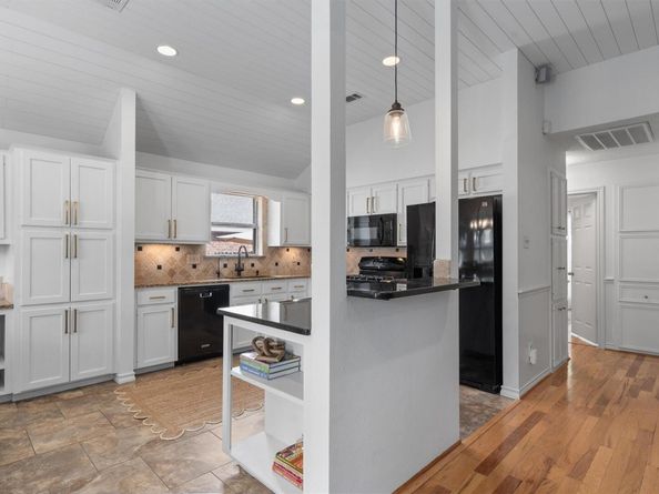 104 Susana DR, Georgetown TX 78628