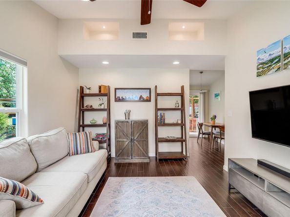 5112 Heflin LN, Austin TX 78721