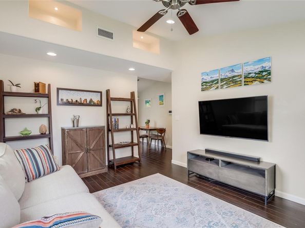5112 Heflin LN, Austin TX 78721