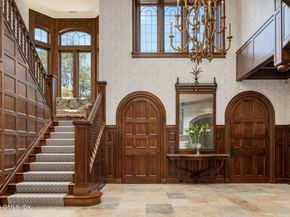 19 Khakum Drive, Greenwich CT 06831