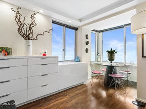 15 Lafayette Court 4D, Greenwich CT 06830