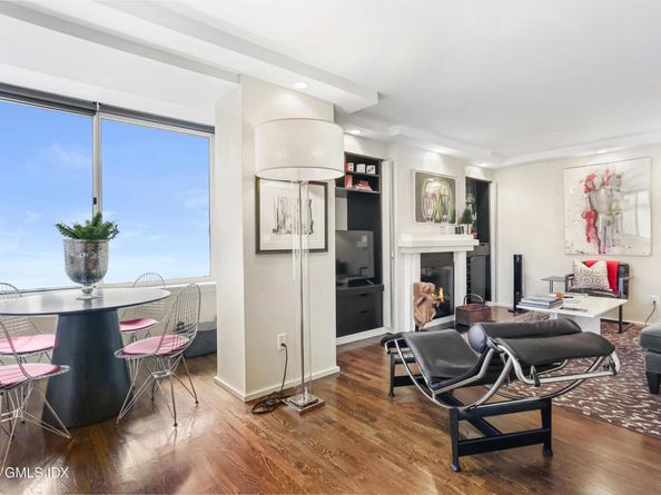 15 Lafayette Court 4D, Greenwich CT 06830