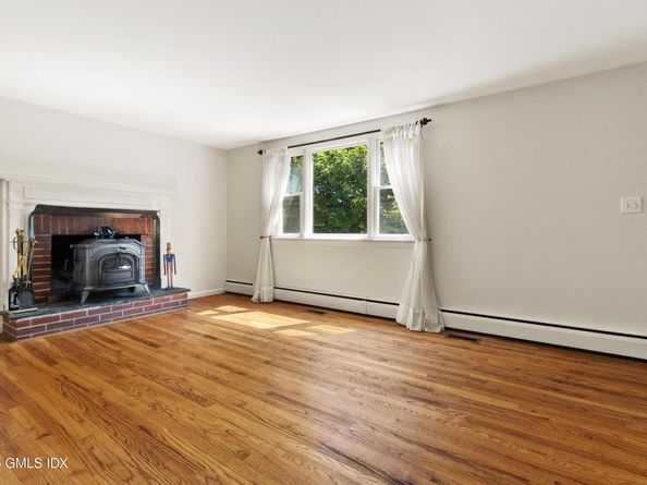 17 Cornwall Road, Norwalk CT 06850