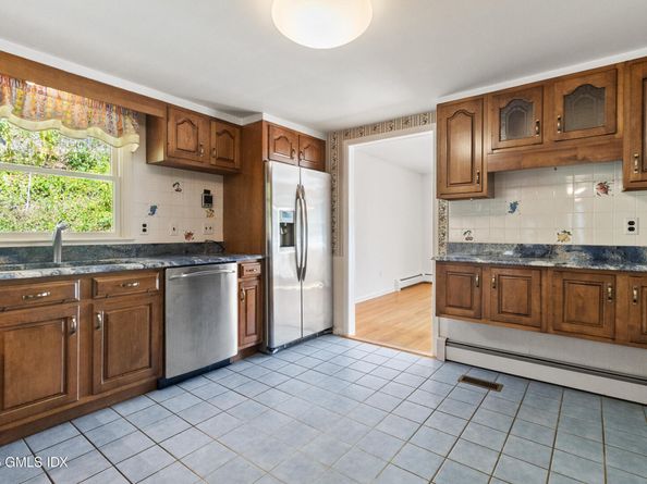 17 Cornwall Road, Norwalk CT 06850