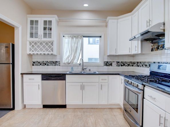69 Echo Avenue, Oakland CA 94611