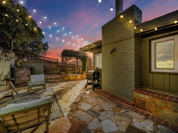 7810 Sanford Street, Oakland CA 94605