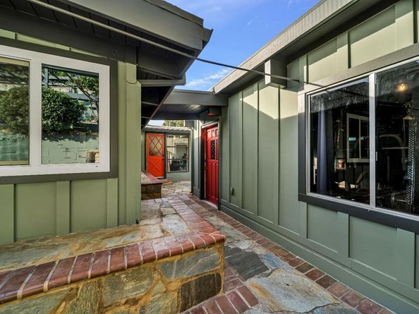 7810 Sanford Street, Oakland CA 94605