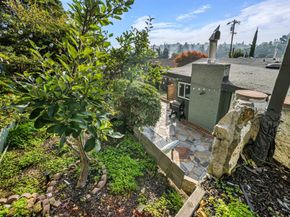 7810 Sanford Street, Oakland CA 94605