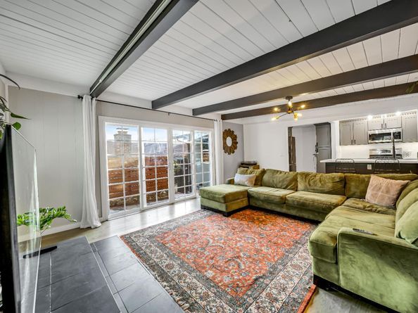 7810 Sanford Street, Oakland CA 94605