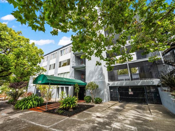 455 Crescent Street 206, Oakland CA 94610