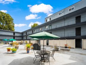 455 Crescent Street 206, Oakland CA 94610